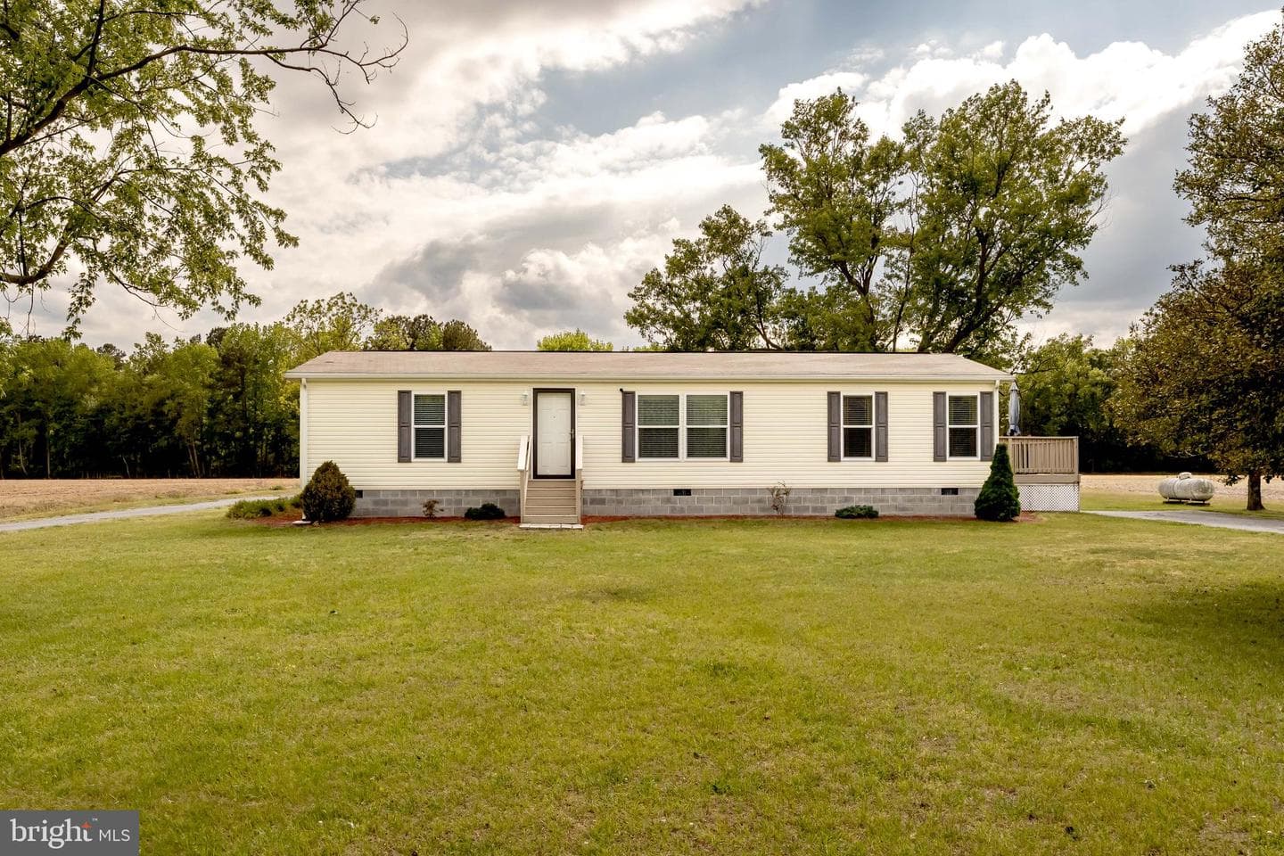 4258 Smith Road photo 1
