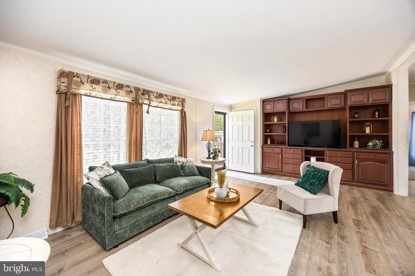 4258 Smith Road photo 11