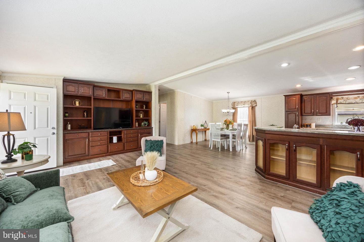 4258 Smith Road photo 12