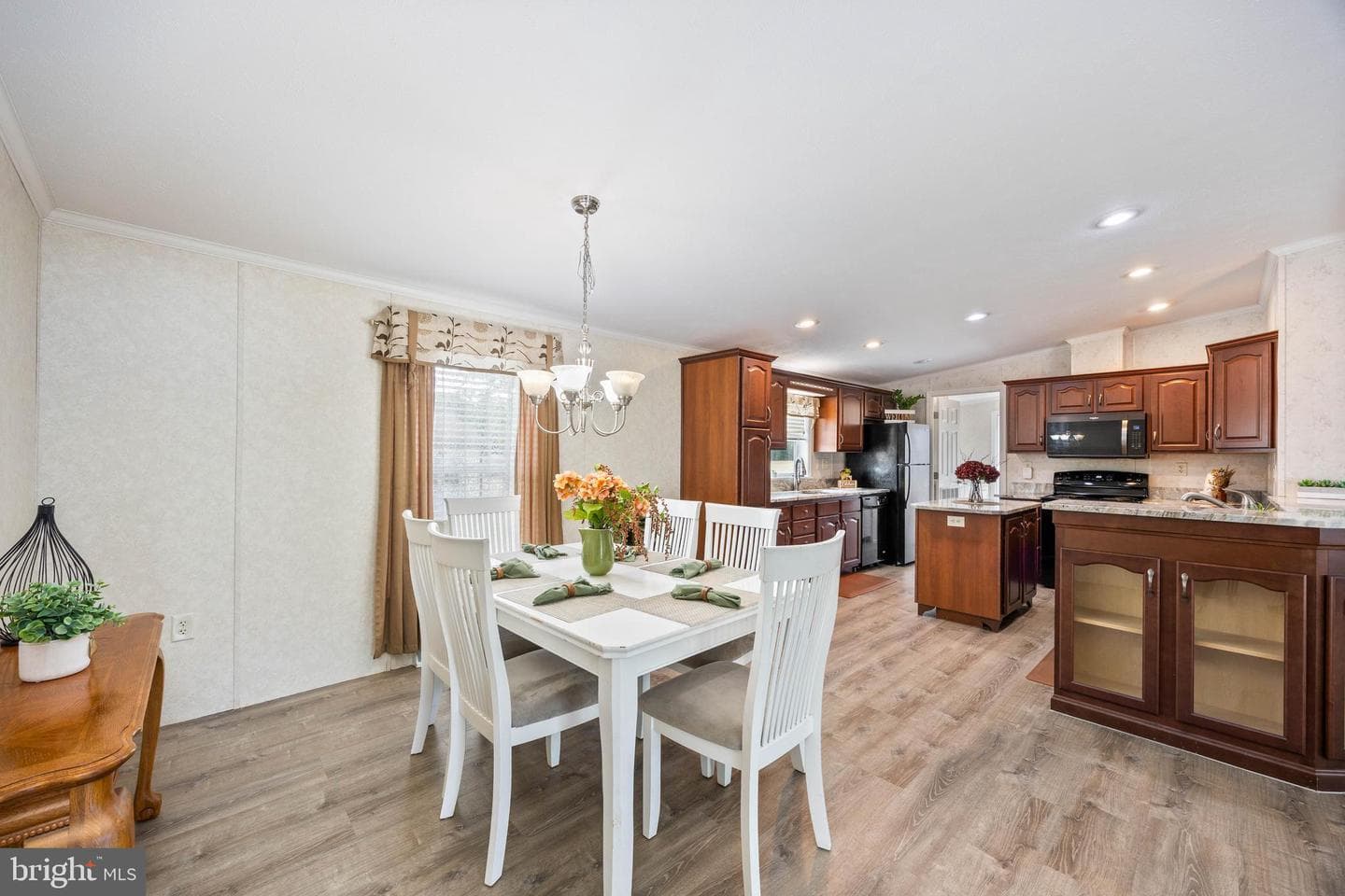 4258 Smith Road photo 17