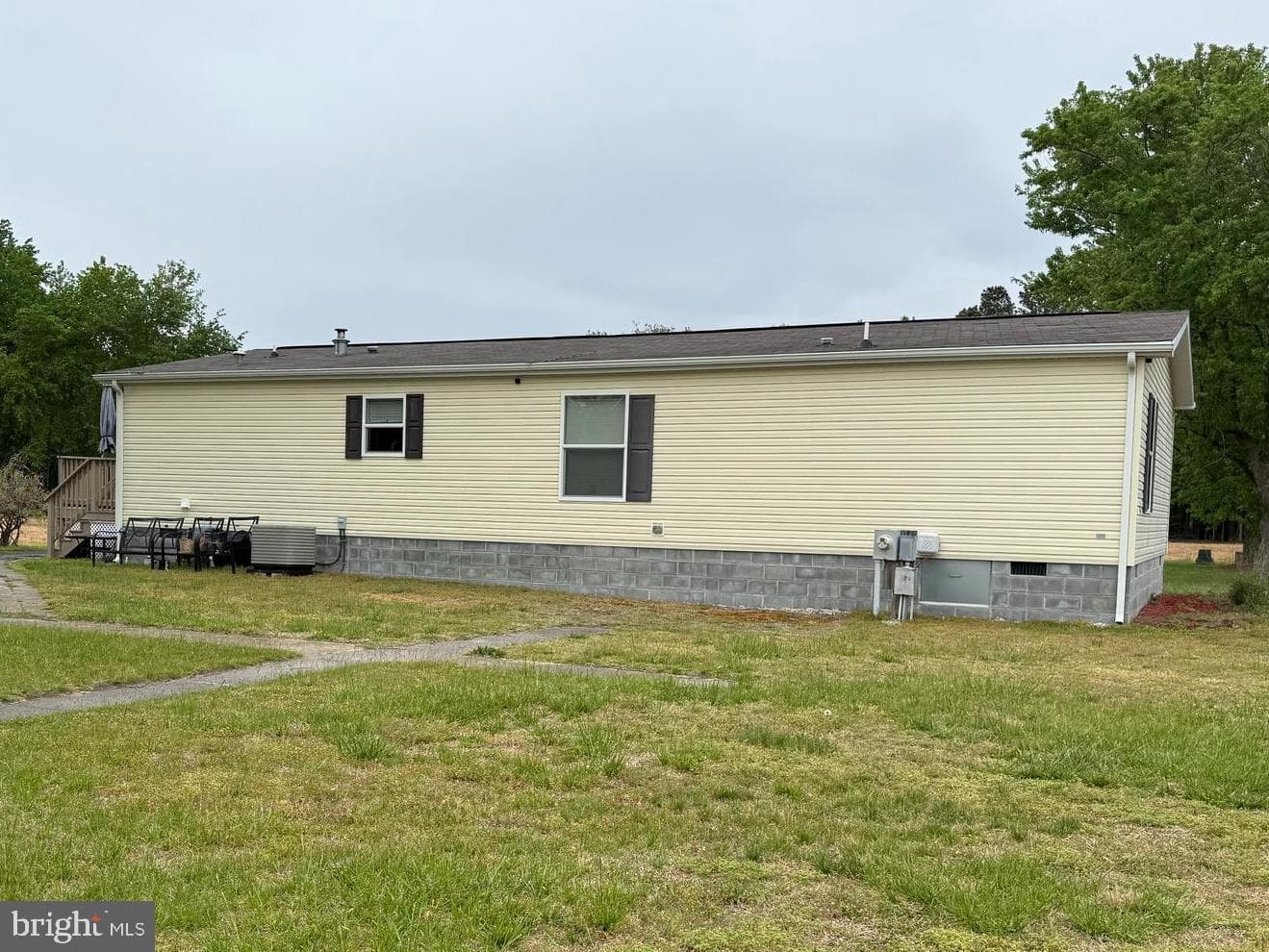 4258 Smith Road photo 3