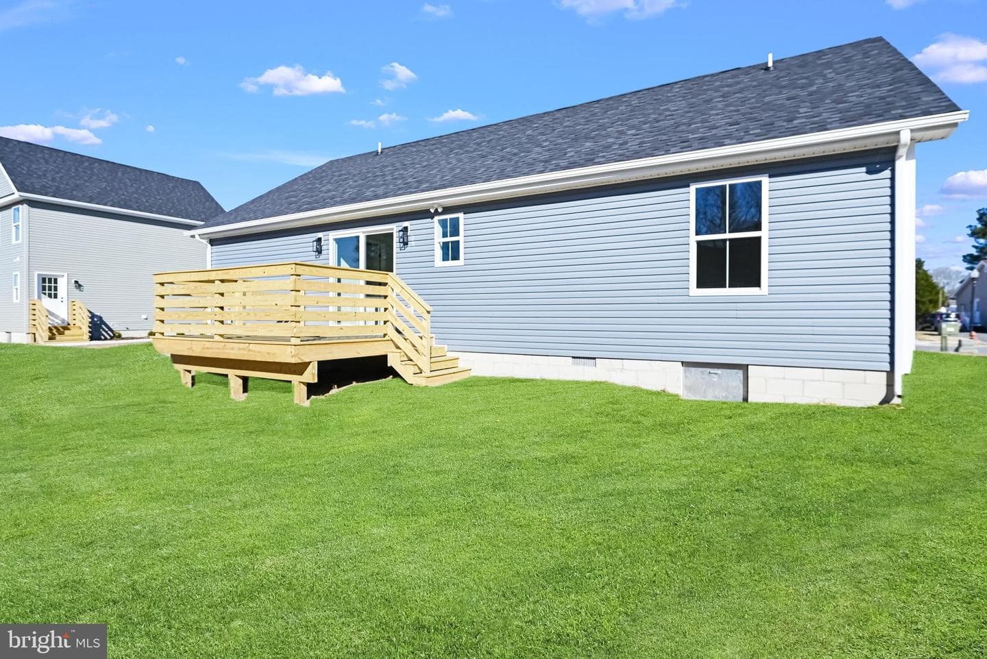 127 Holly Hill Court photo 3