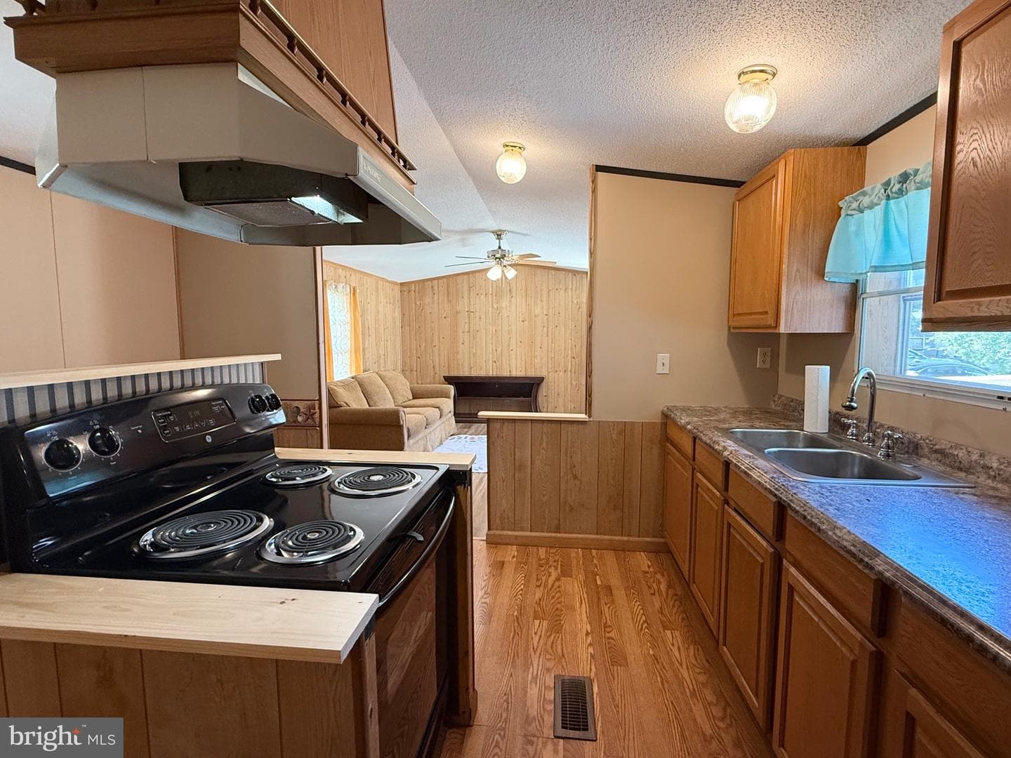 231 Sand Castle Boulevard photo 5