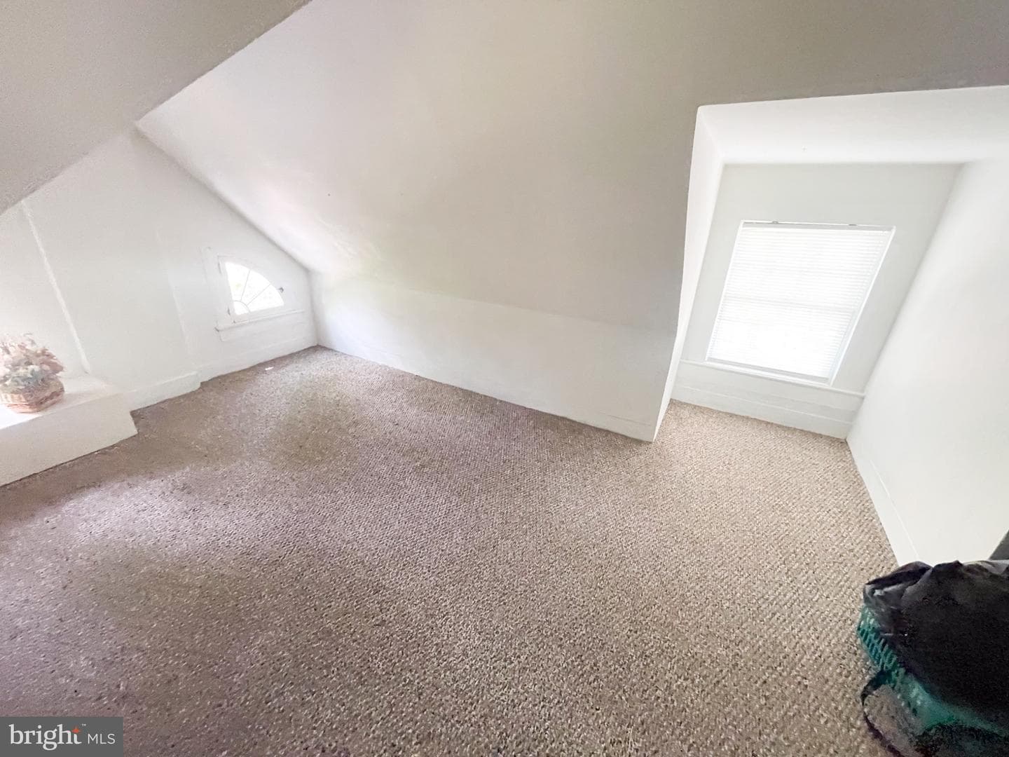 801 N Division photo 55