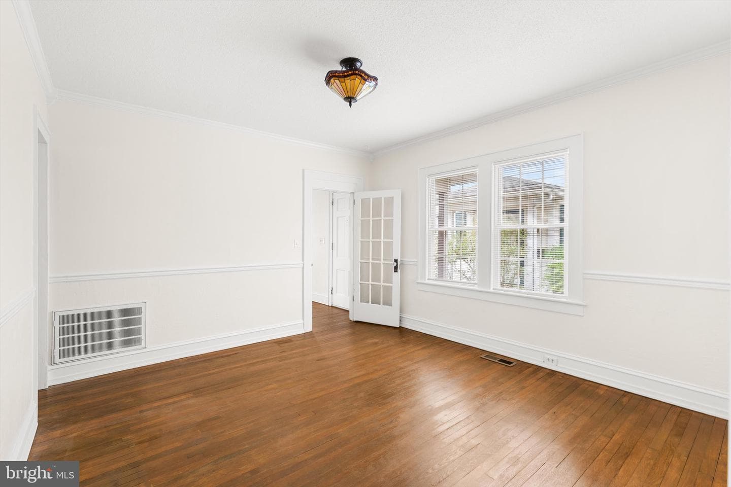 307 New York Avenue photo 13