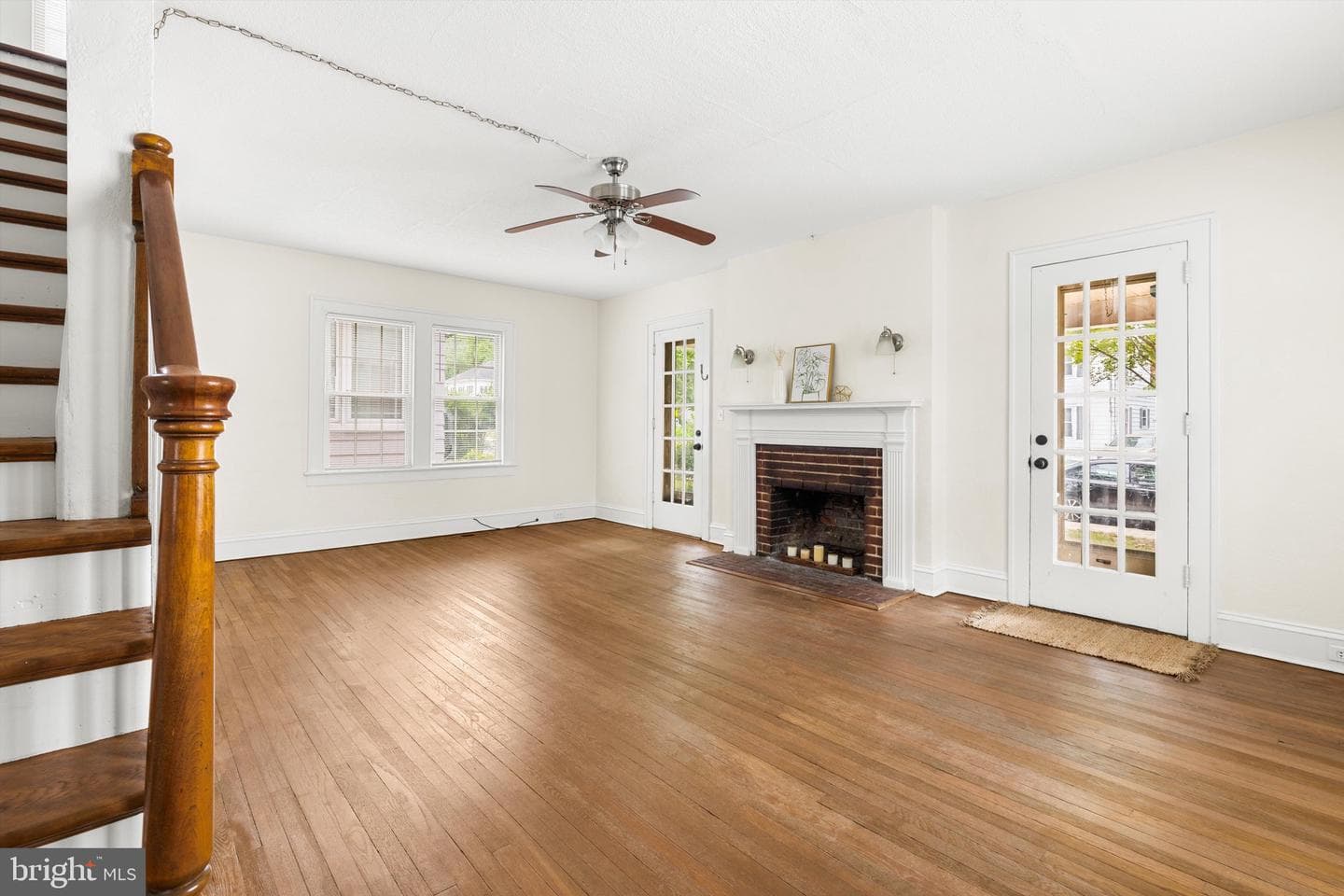 307 New York Avenue photo 7