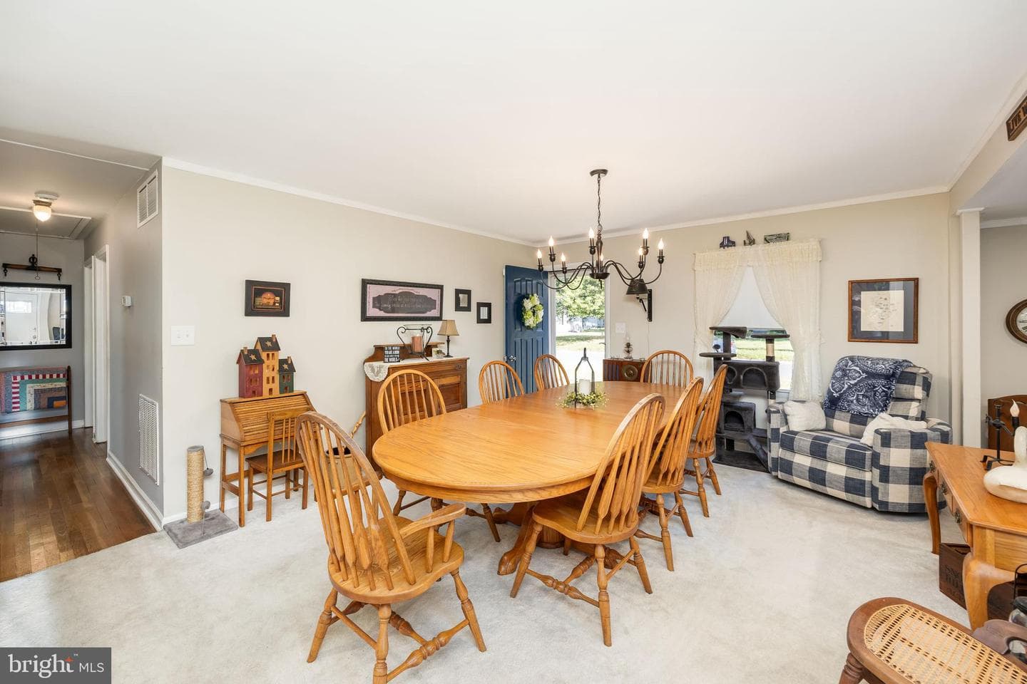 123 Francis Drive photo 6