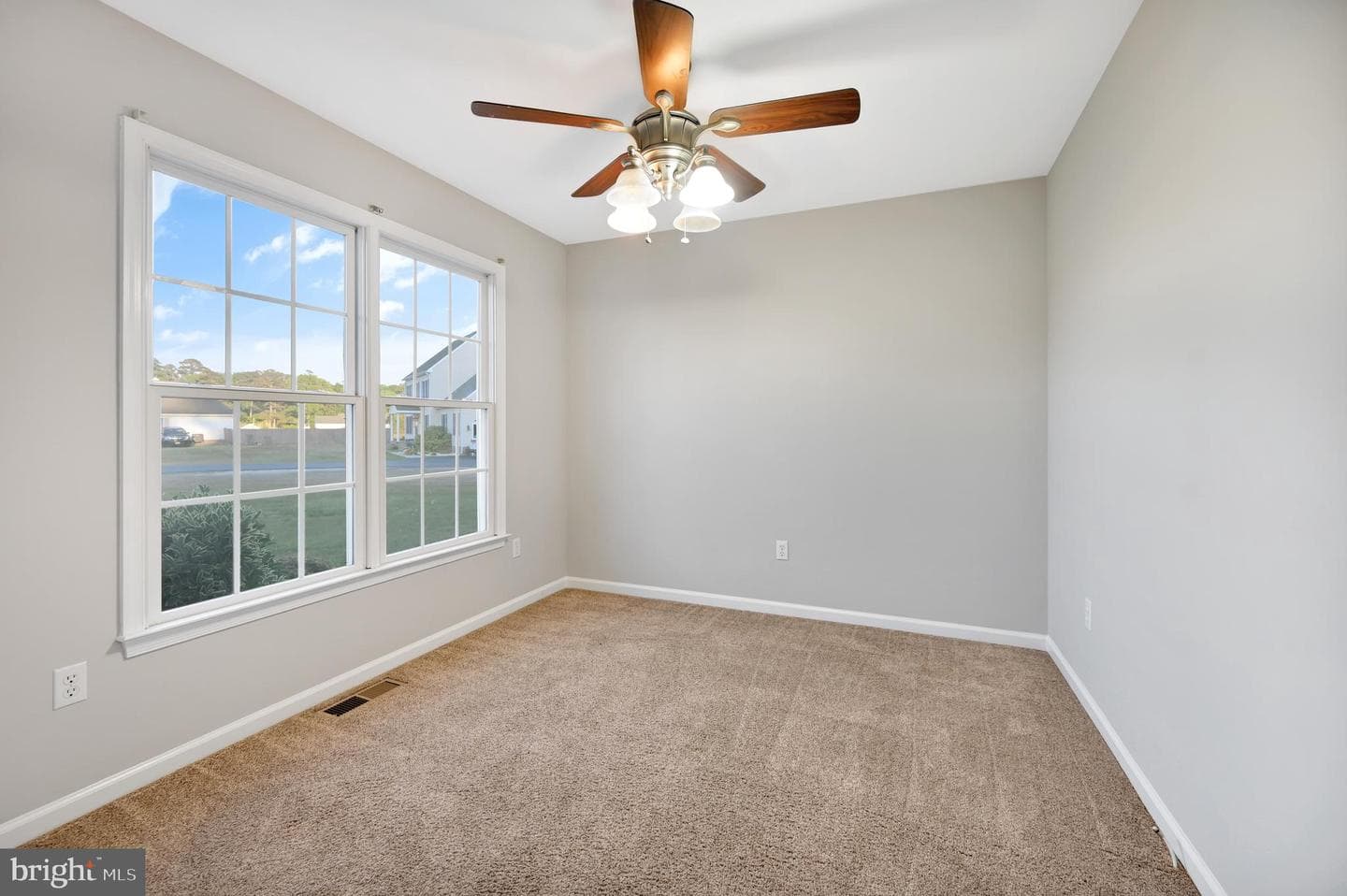 26011 Chedrick Ct photo 8