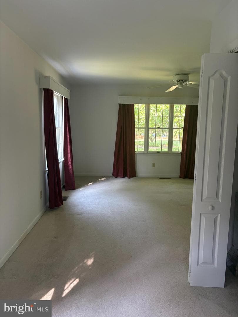 207 Thrasher Way photo 25
