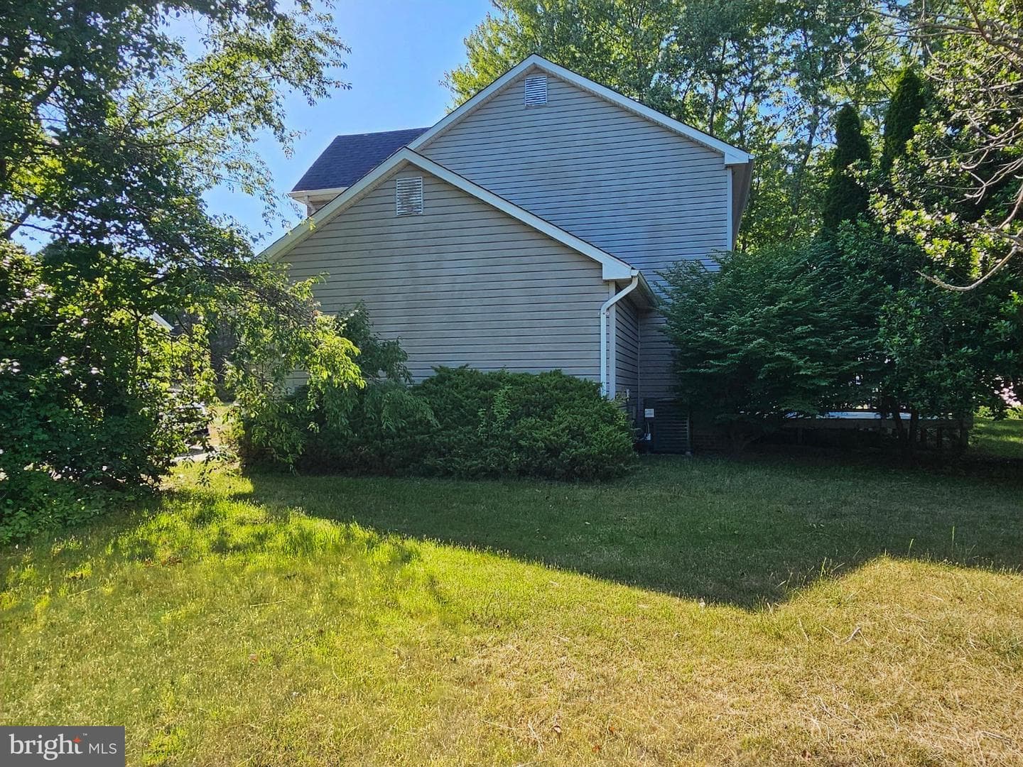 607 Upland Ct photo 38