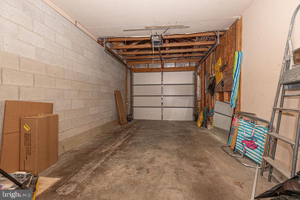 506 Edgewater Drive photo 32