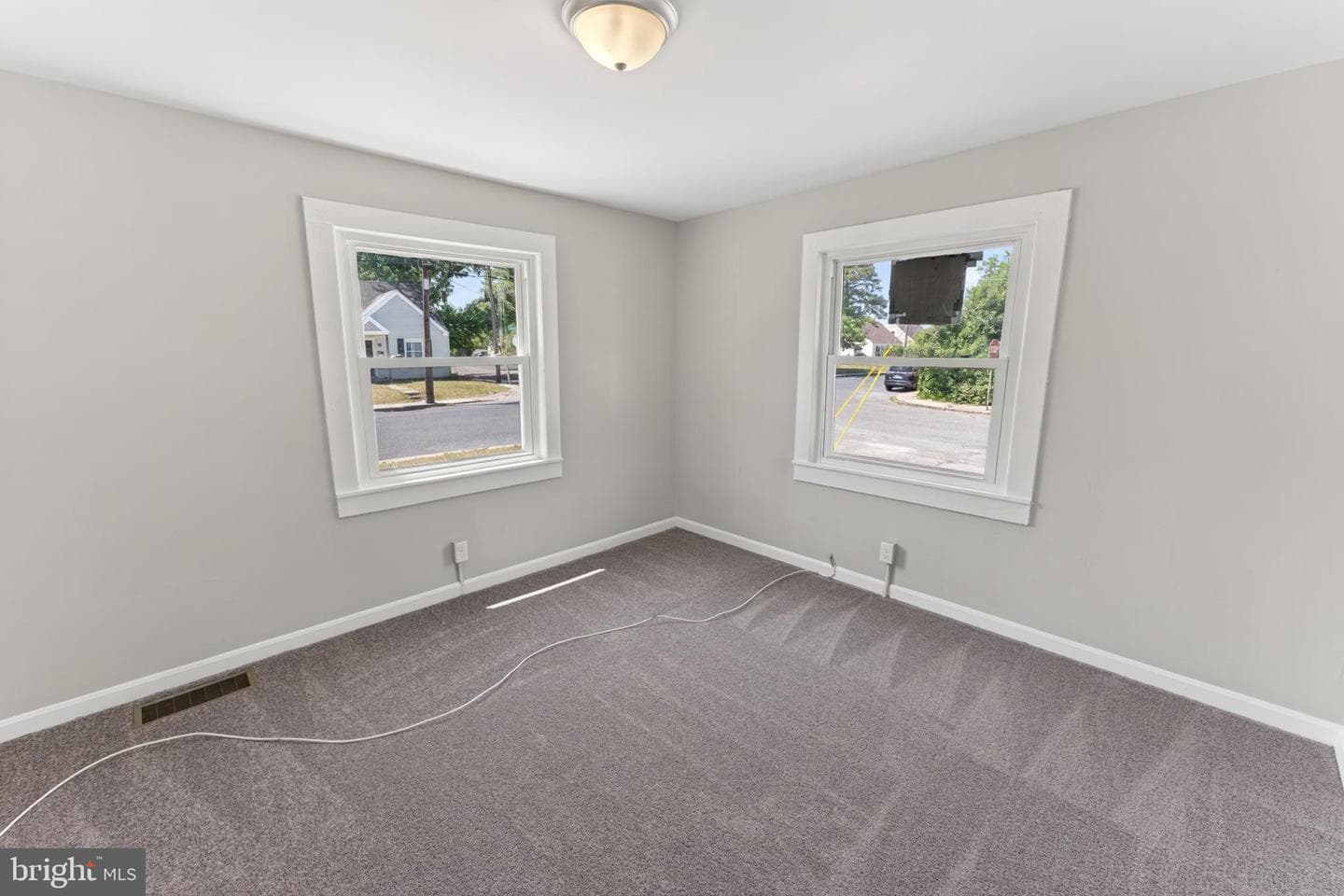 201 Carrollton Avenue photo 11