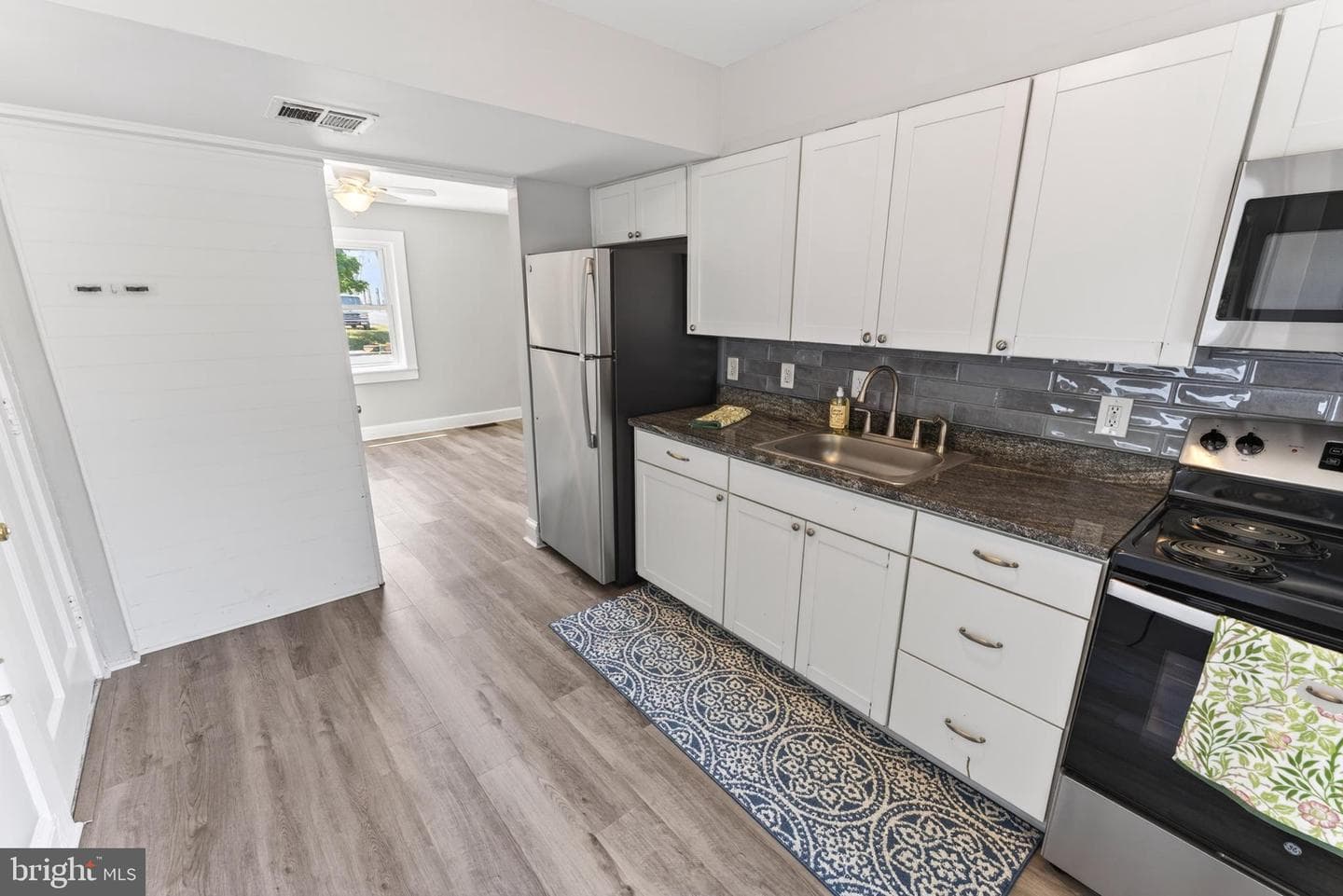 201 Carrollton Avenue photo 8