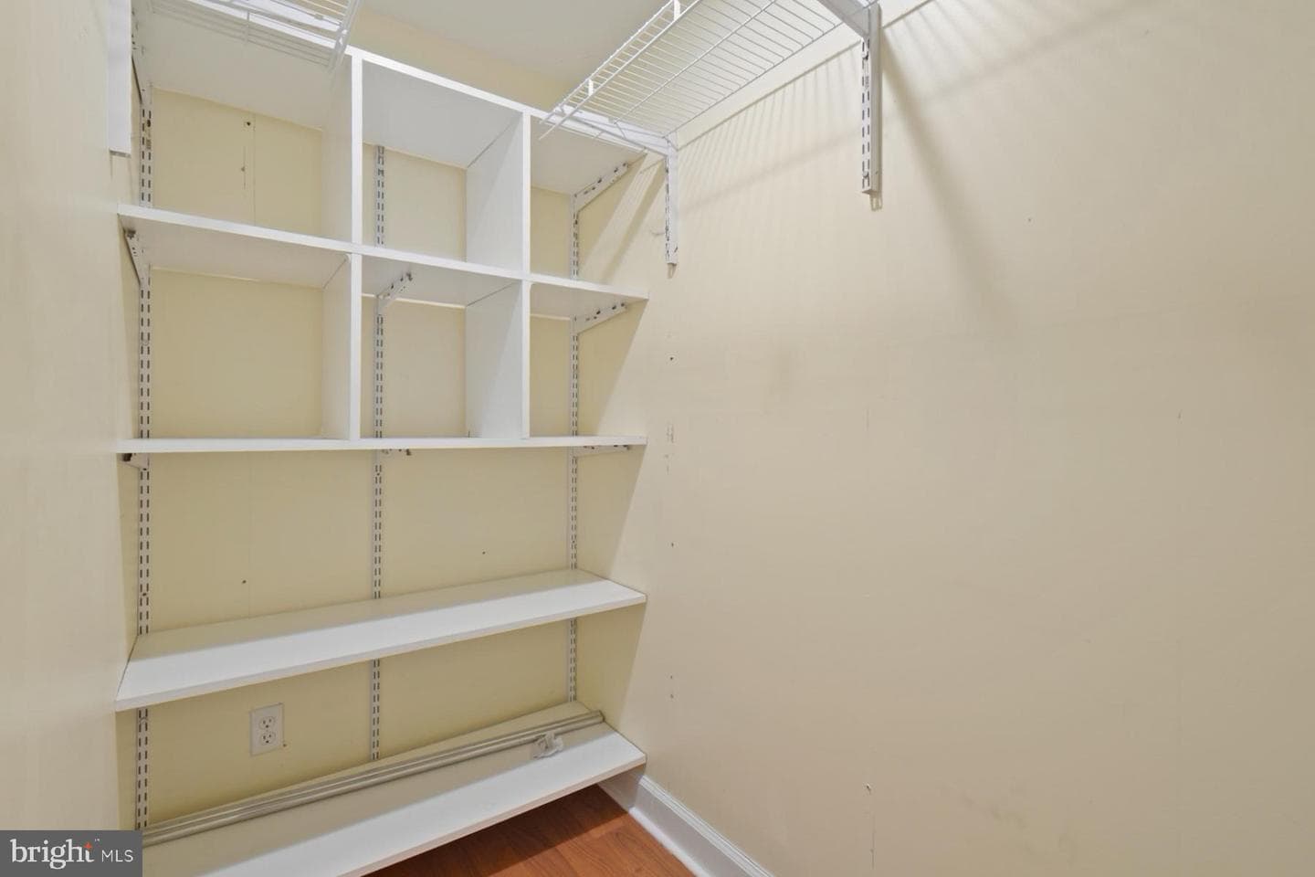 2516 Castle Street photo 26
