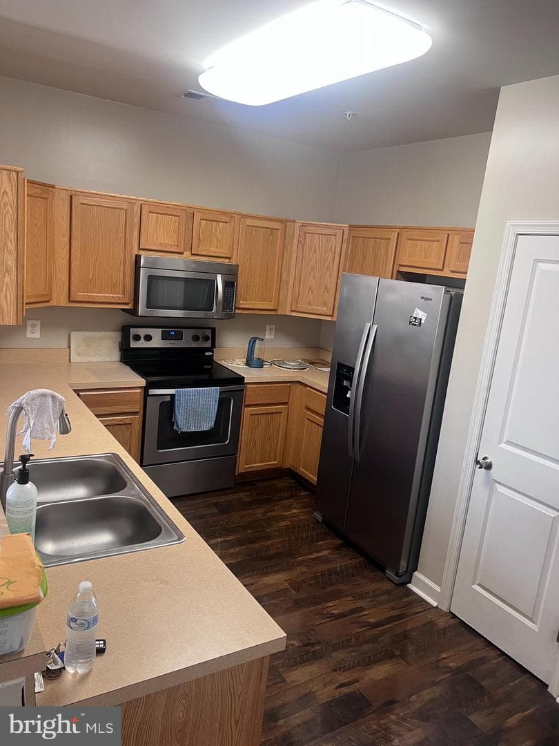 253 Garrison Way photo 4