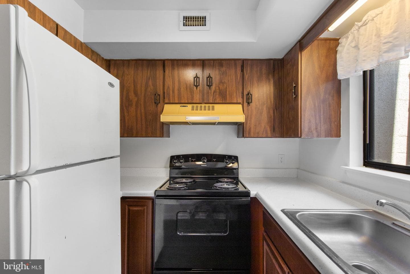 228 Canal Drive #g-208 photo 24