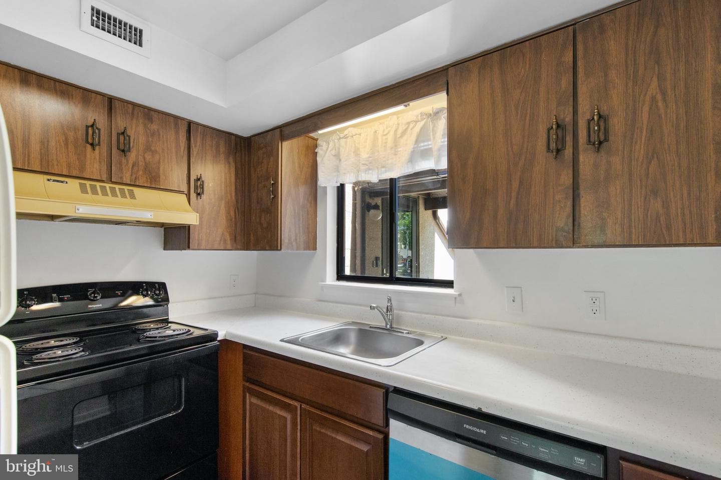 228 Canal Drive #g-208 photo 25