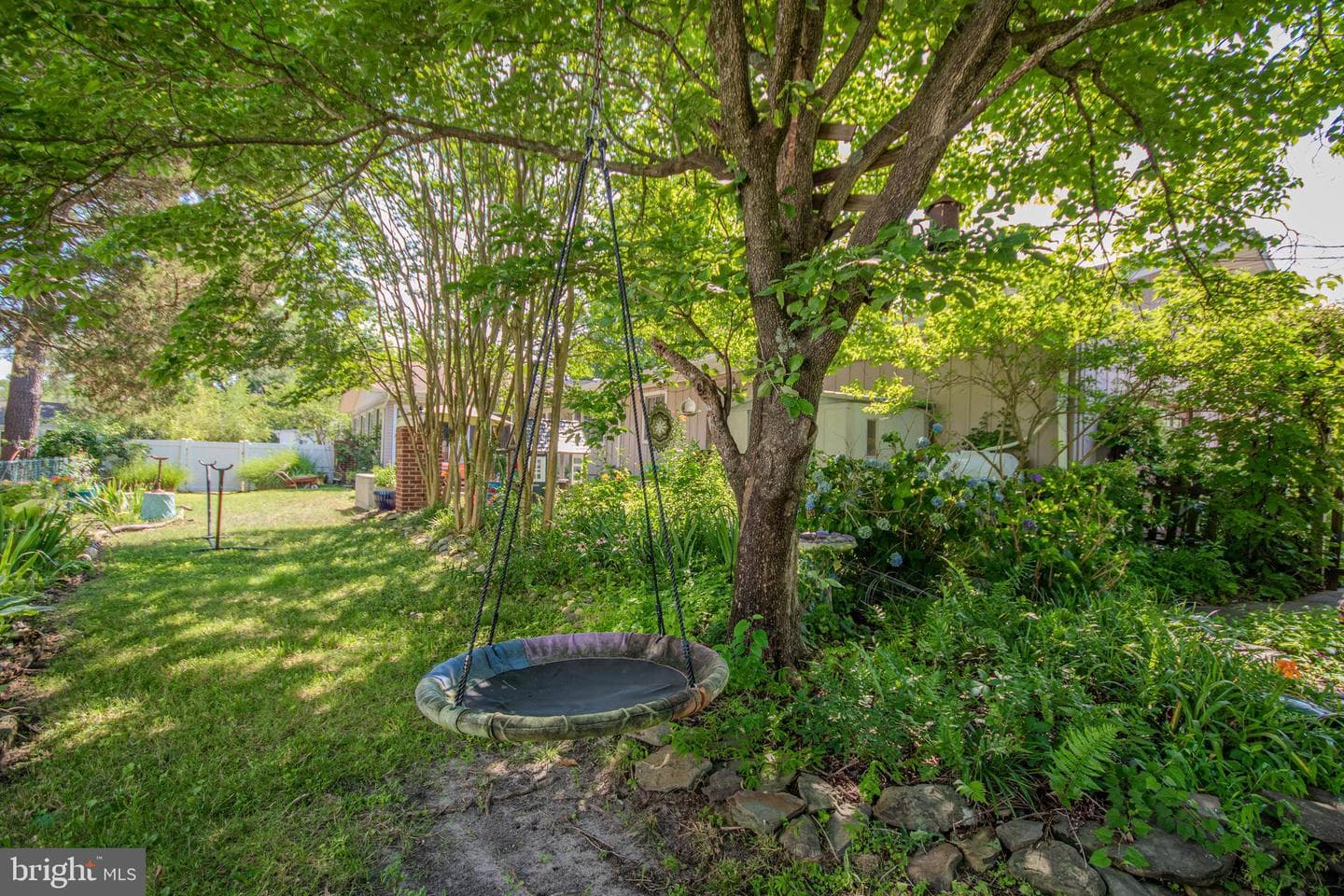 816 Riverside Drive photo 42