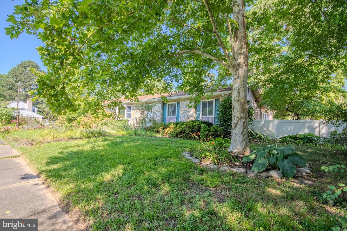 816 Riverside Drive photo 59