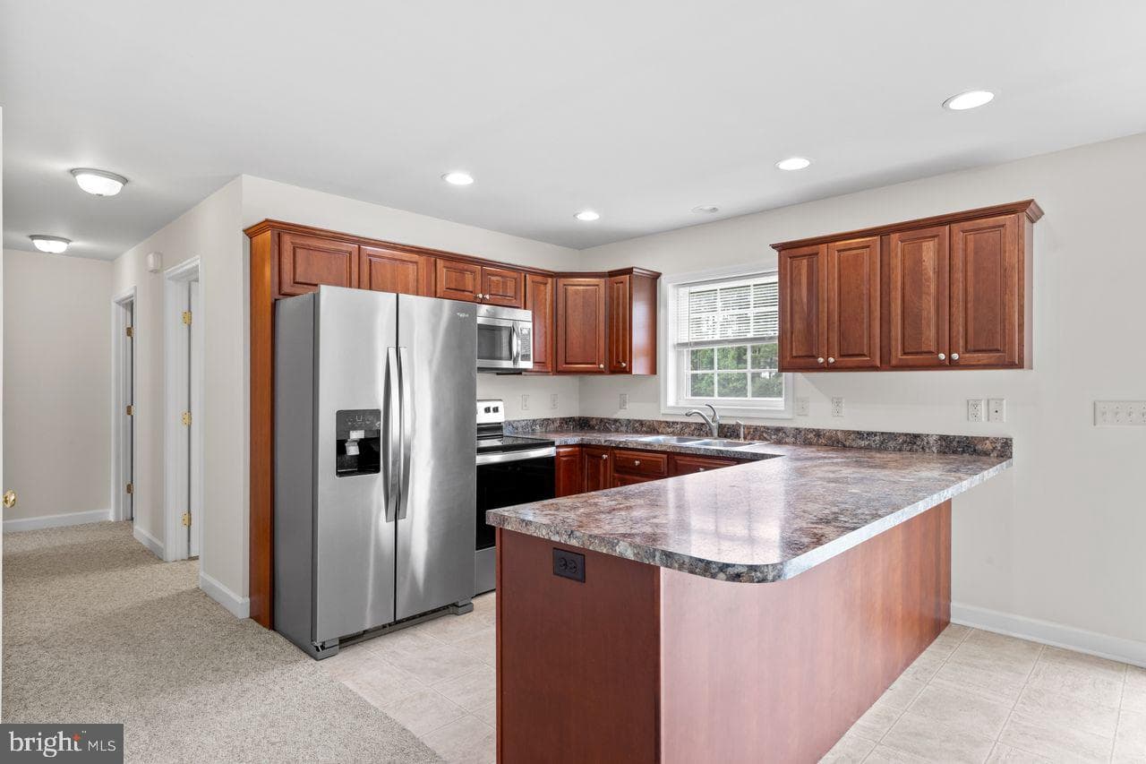 110 Glenbrooke Court photo 12