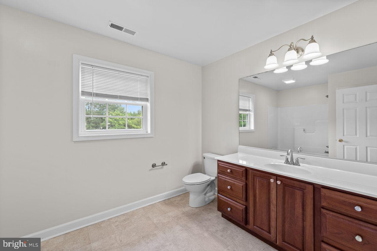 110 Glenbrooke Court photo 30