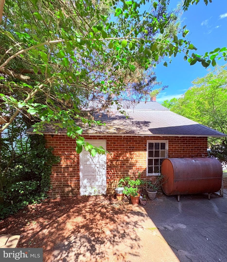 314 Hazel Avenue photo 8