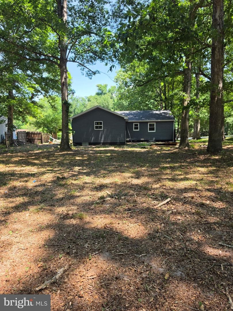 1706 Samuel Lane photo 19