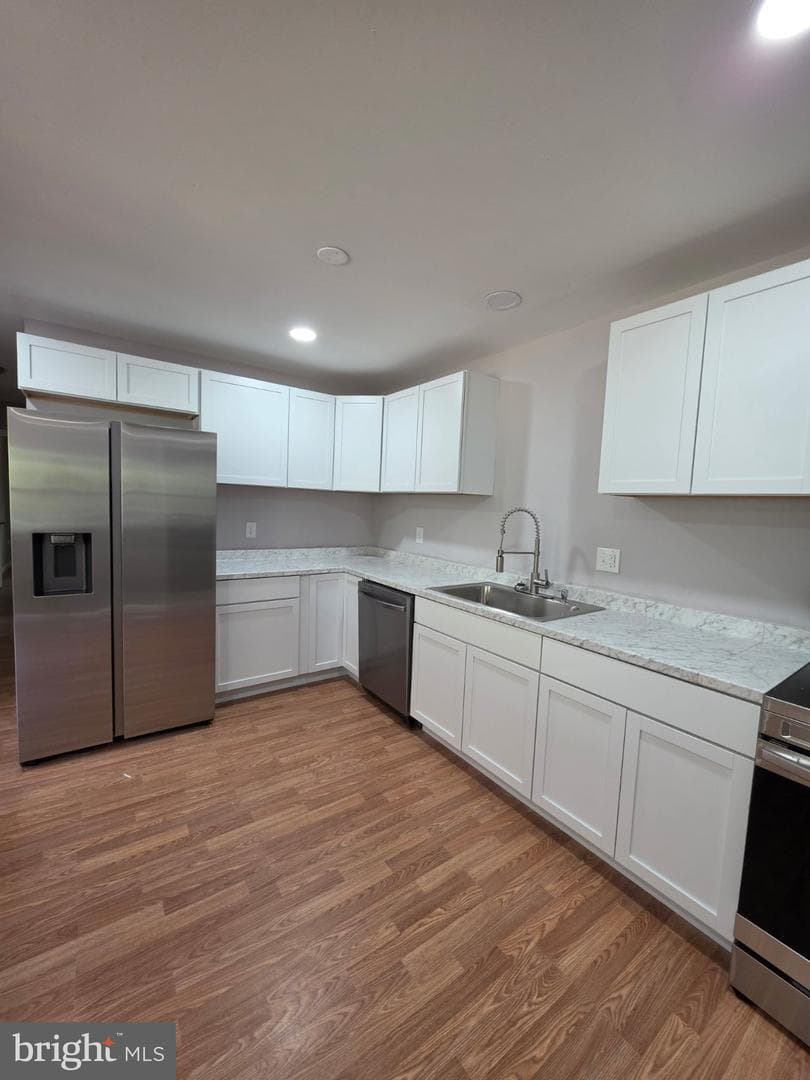 1706 Samuel Lane photo 5
