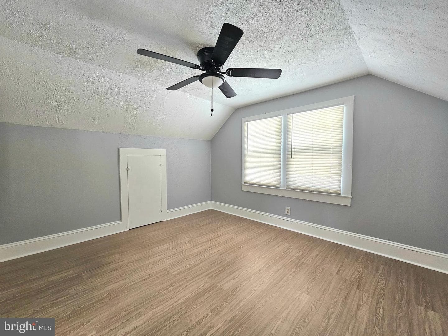 712 Ferndale Road photo 23
