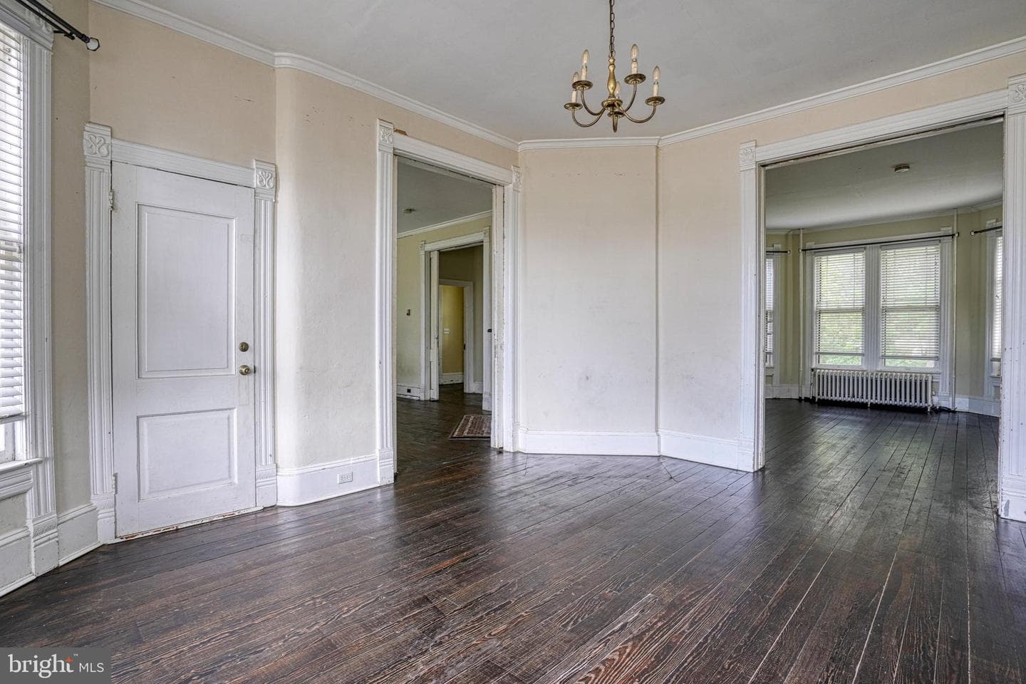 208 W Isabella Street photo 10