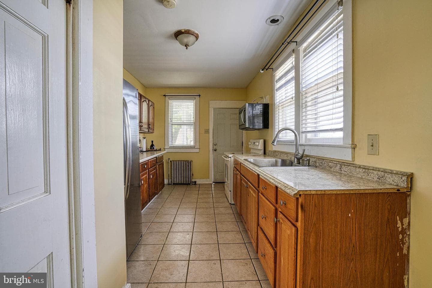 208 W Isabella Street photo 58