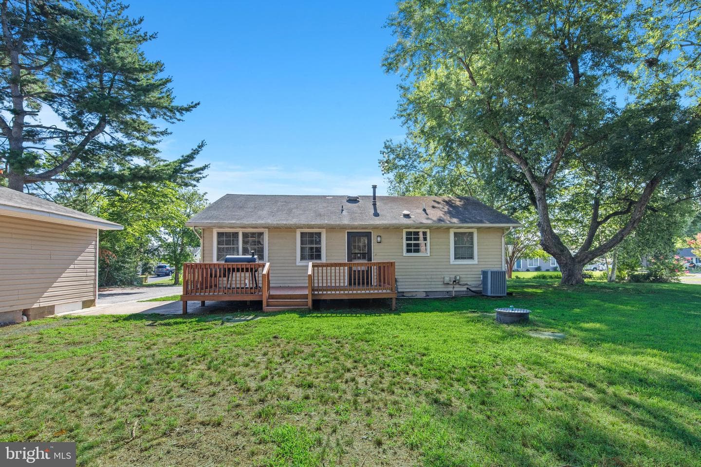 302 Brookview Drive photo 32