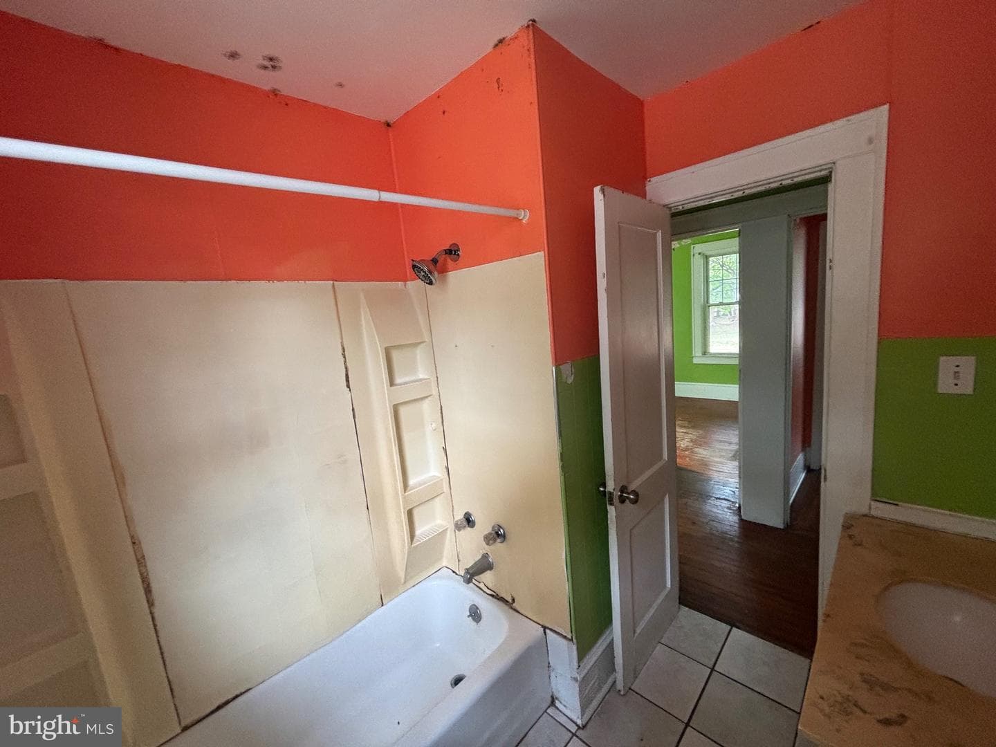 604 Light Street photo 18
