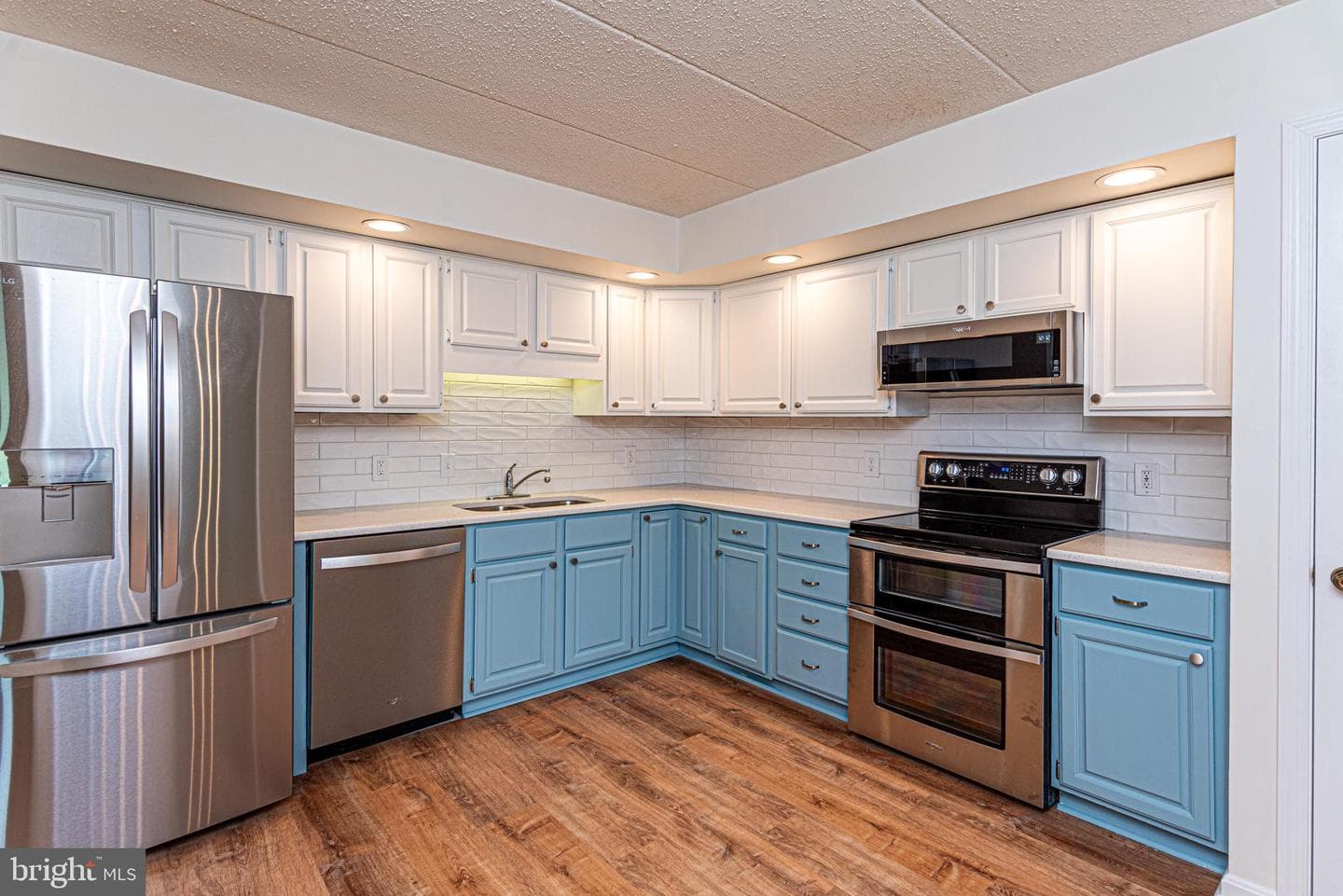 227 Canal Park Drive #301 photo 17