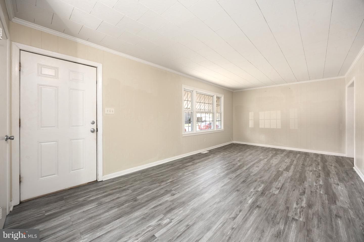 815 Roger Street photo 9
