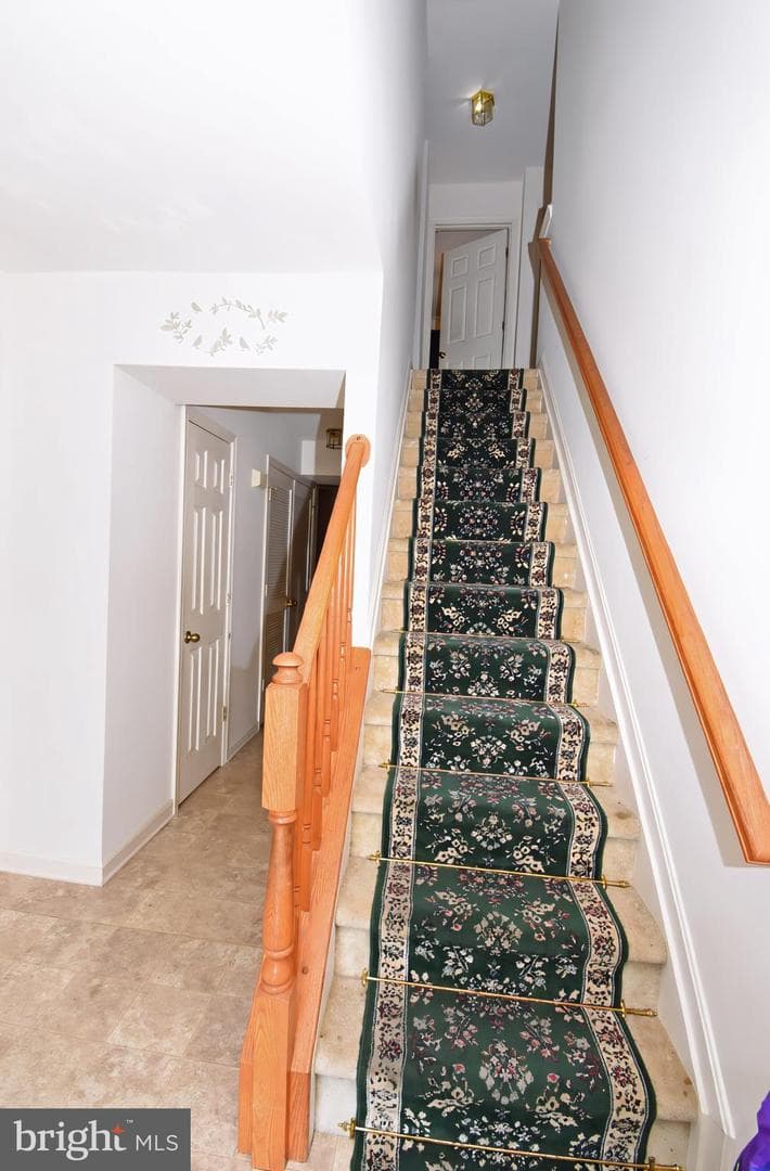203 Castlebar Drive photo 31