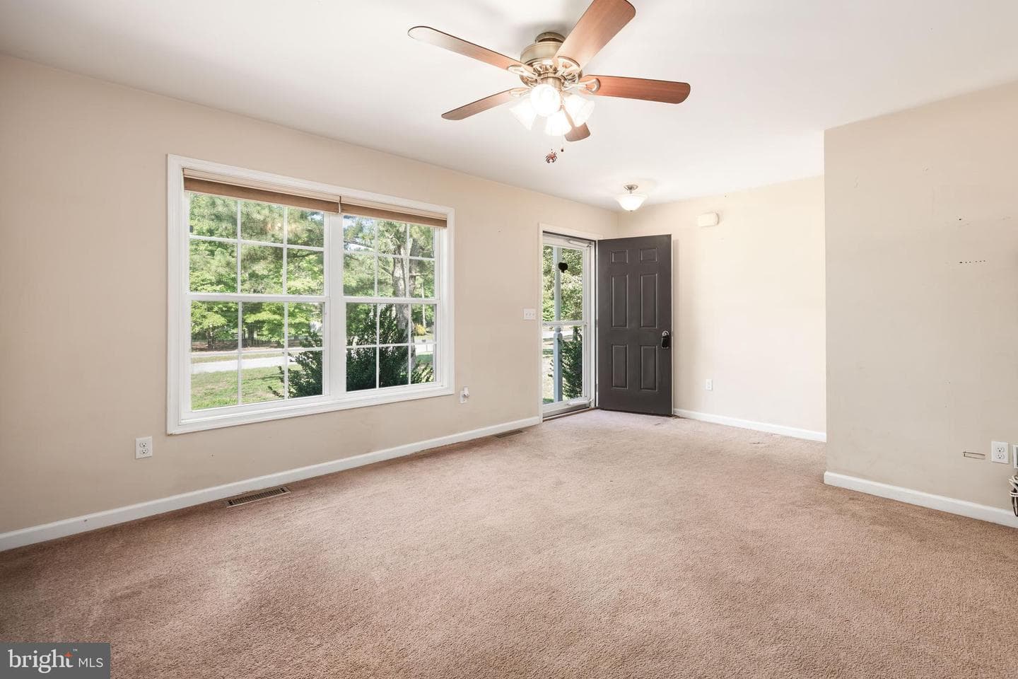 6033 Deer Creek Drive photo 7