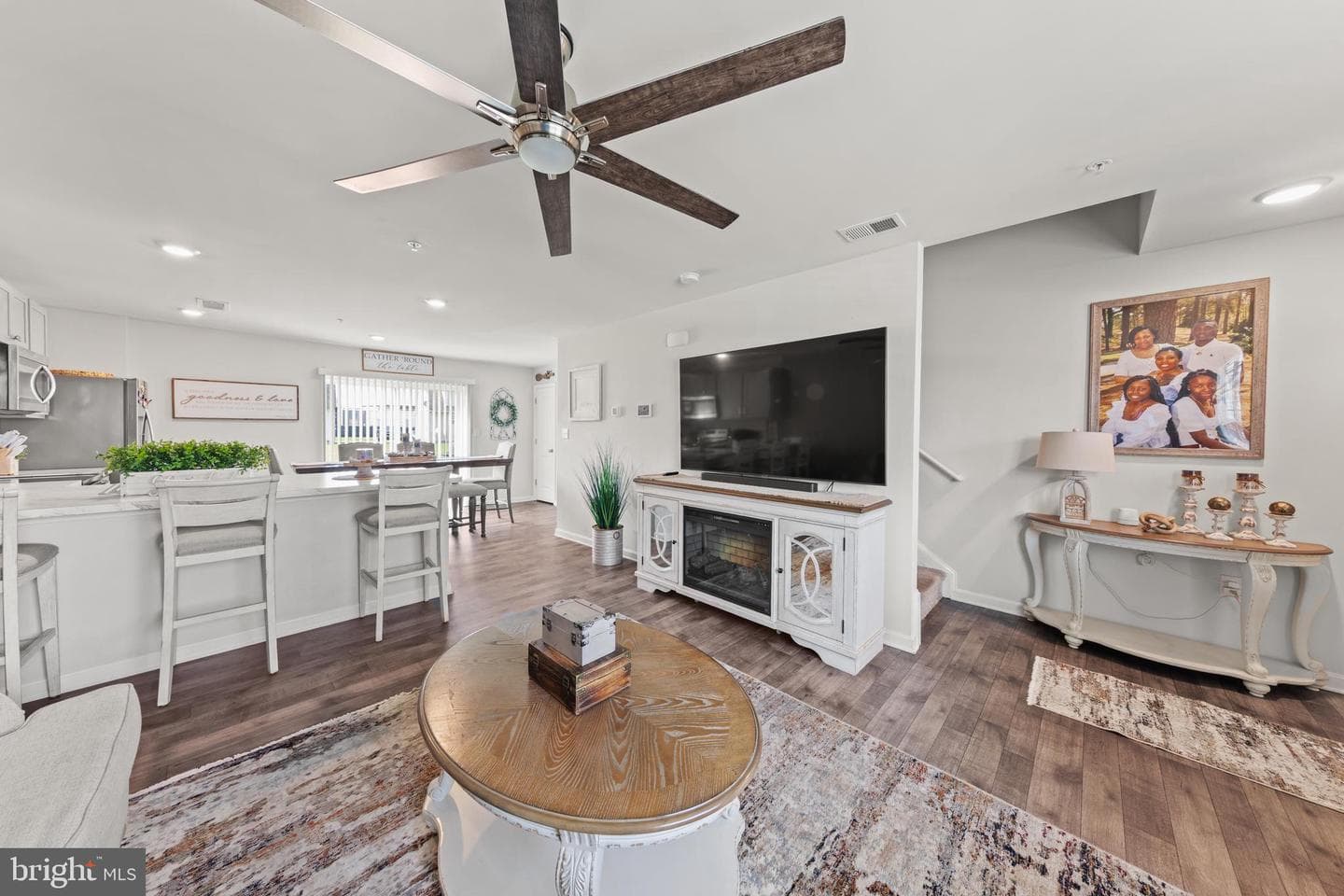 328 Cottonwood Drive photo 6