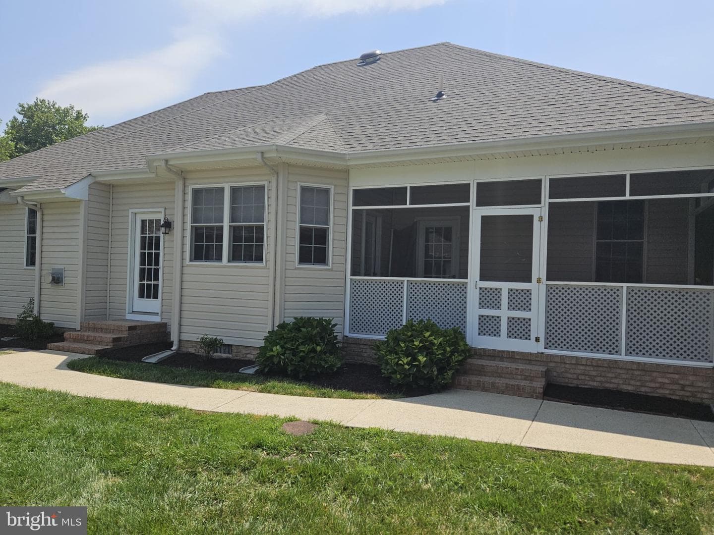 400 Parkwood Drive photo 18