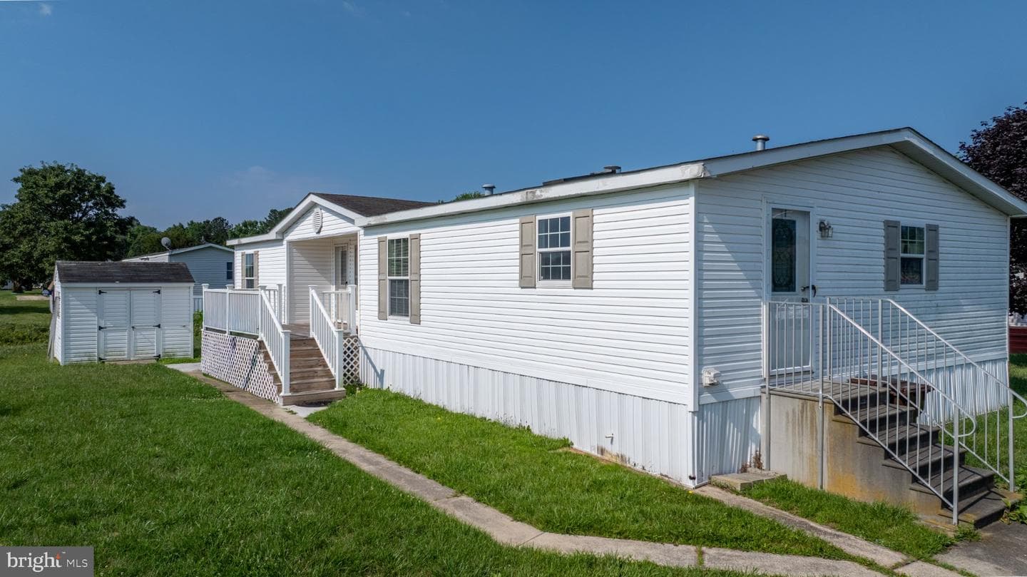 35087 Sunrise Court photo 1