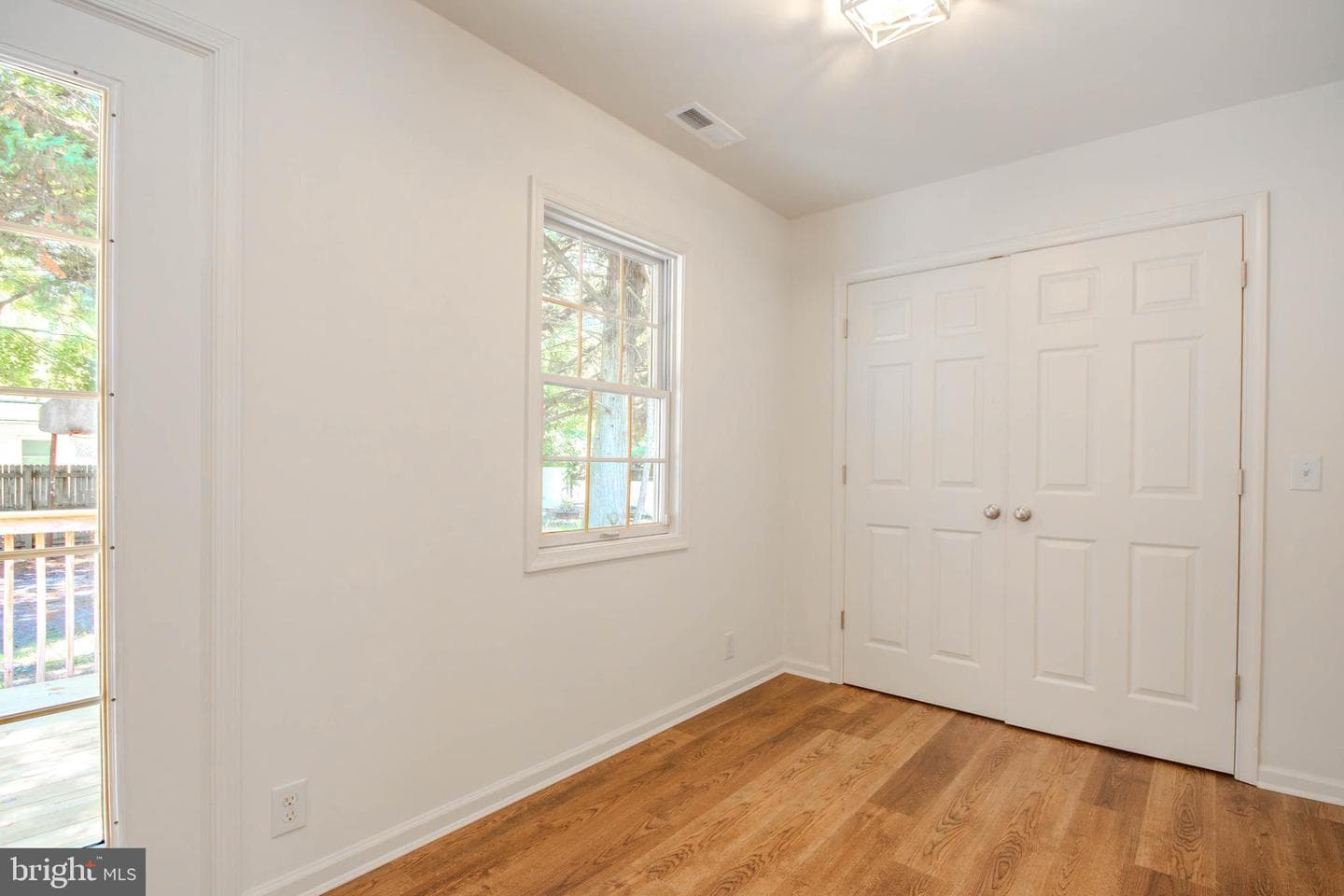 811 Springfield Circle photo 7