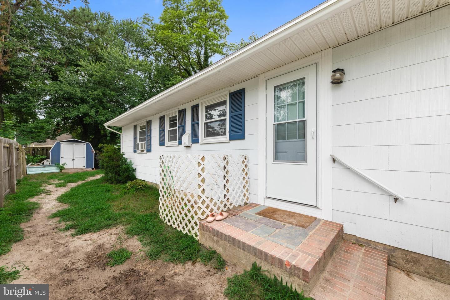 824 Springfield Circle photo 31