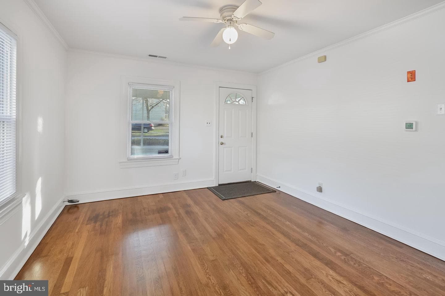 303 S Park Drive photo 10