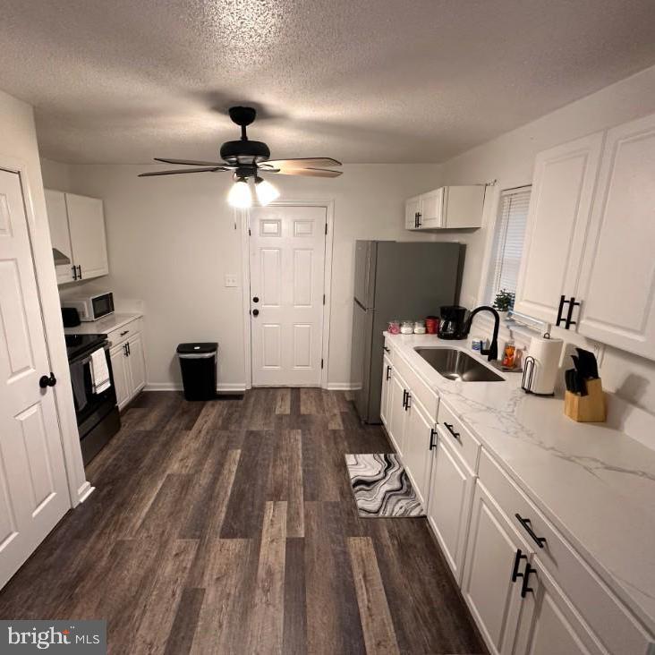 6130 Catchpenny Road photo 5