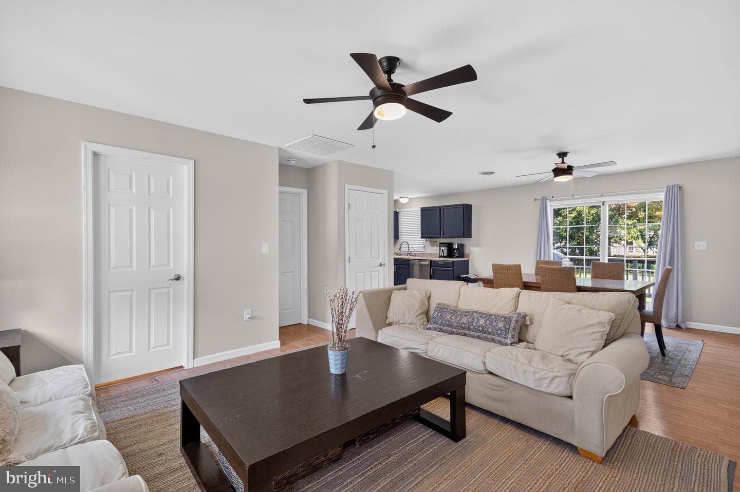 1501 Laurel Drive photo 3