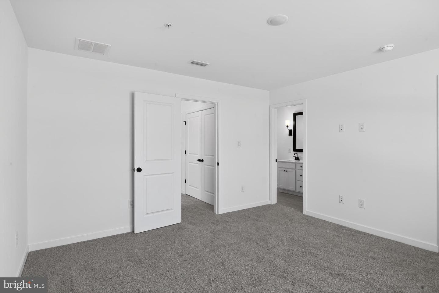 306 Clement Loop photo 13