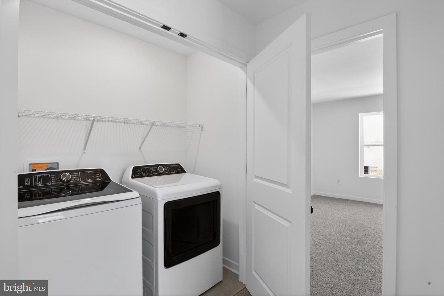 306 Clement Loop photo 8