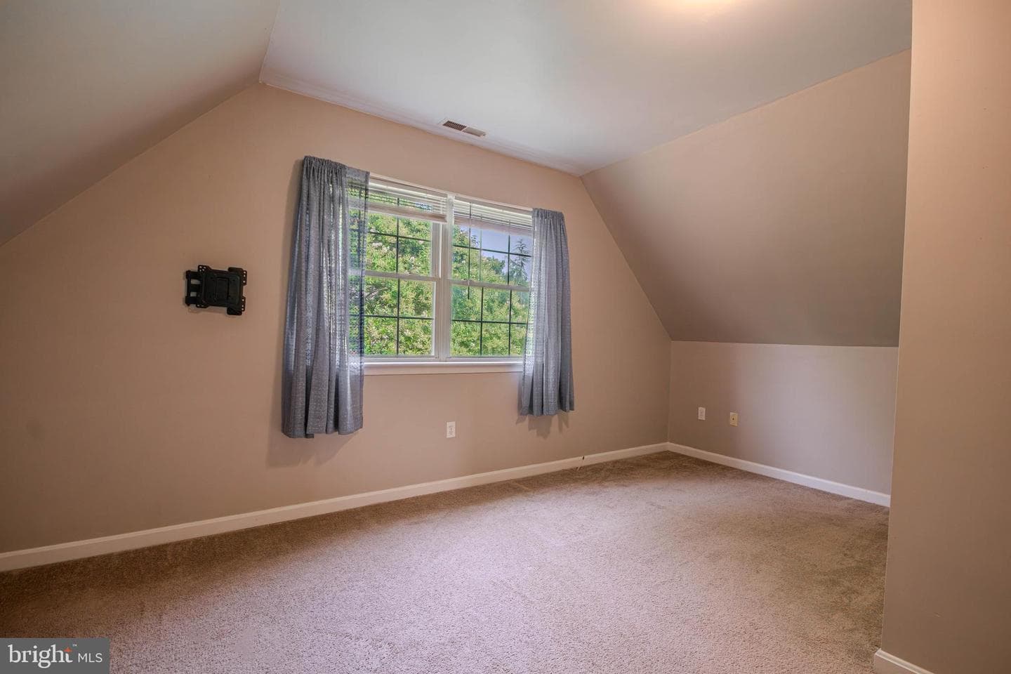 26521 Pemberton Drive photo 28