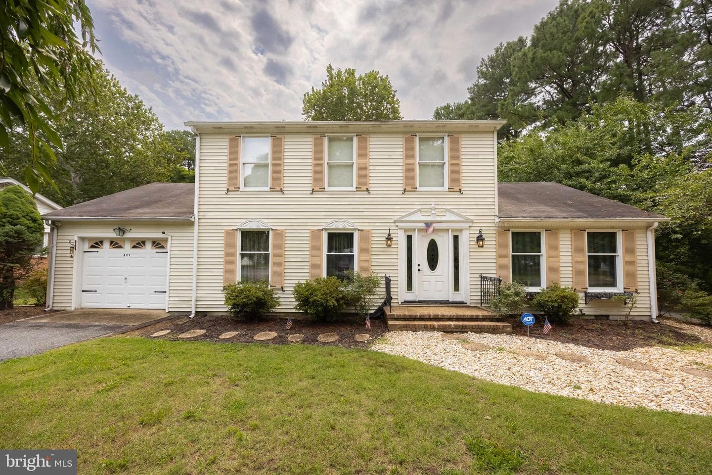427 Valleywood Drive photo 1