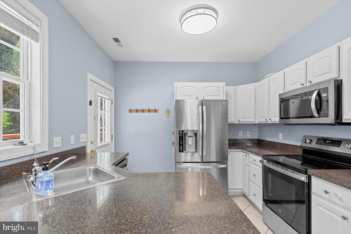 605 Ridge Road photo 9